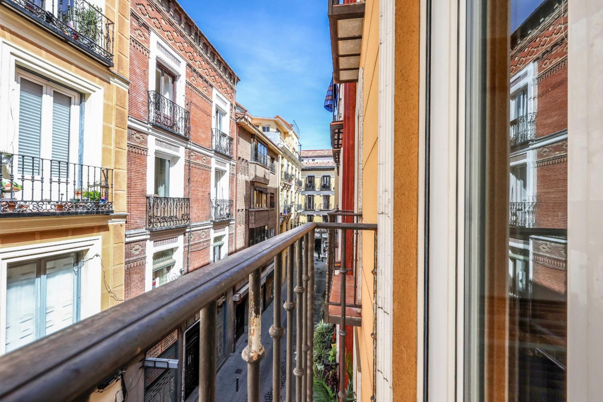 Apartamentos Reformados En Tirso De Molina Act Madrid Exterior foto